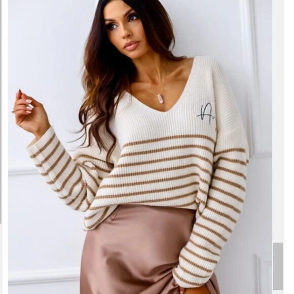 Alisa Striped 'AMOR' Knitted Sweater Top - Picture 2 of 4